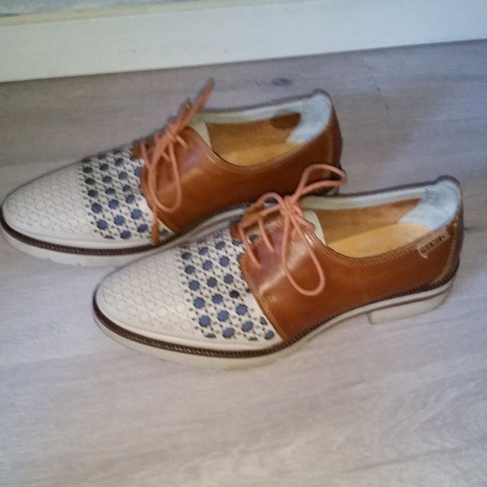 Pikolinos leather lace up loafers